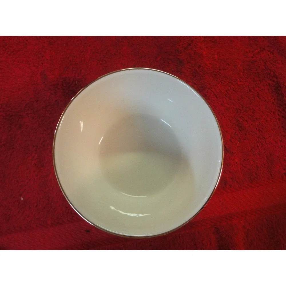 Lenox Holiday Candy Nut Dish Bowl Holly Red Bow Christmas 16oz size NEW in box‎